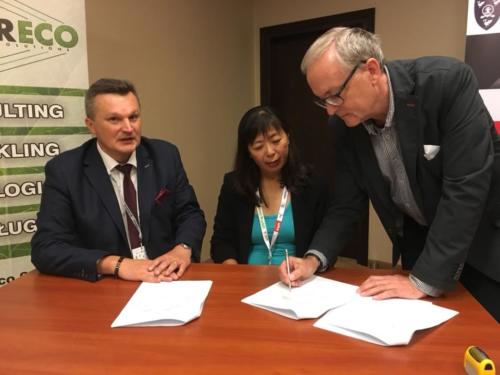 42335838_1540134896133201_1090554185717383168_n