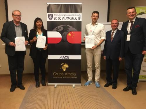 42366781_1540134899466534_4034610183857504256_n