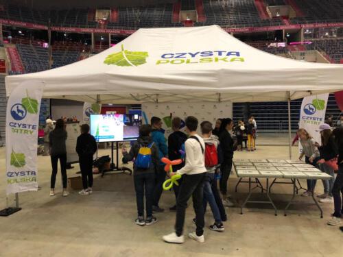 b1050d21-c518-4452-815d-f38985f9ef95